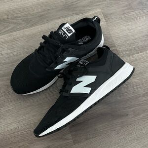 MEN’S NEW BALANCE 247 SNEAKERS